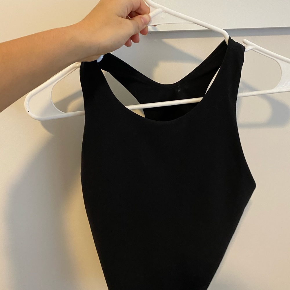 Black athleta workout crop tank